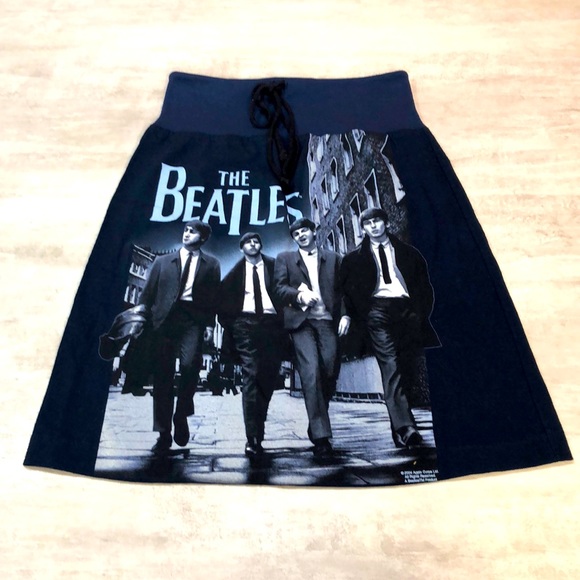IDILVICE Dresses & Skirts - NWOT The BEATLES Print IDILVICE Skirt sz S